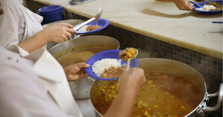 20231122_00_fome_merenda_escolar